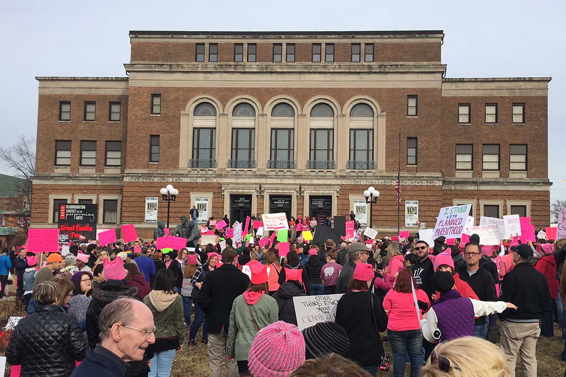 Community+stands+with+Planned+Parenthood