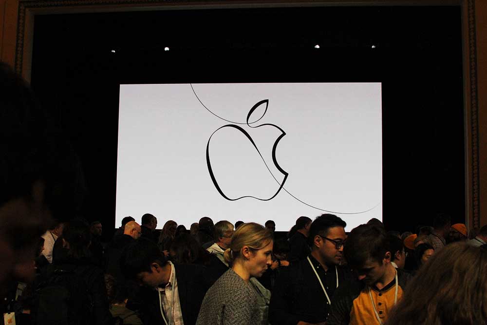 Apple+unveils+new+educational+products%2C+pricing