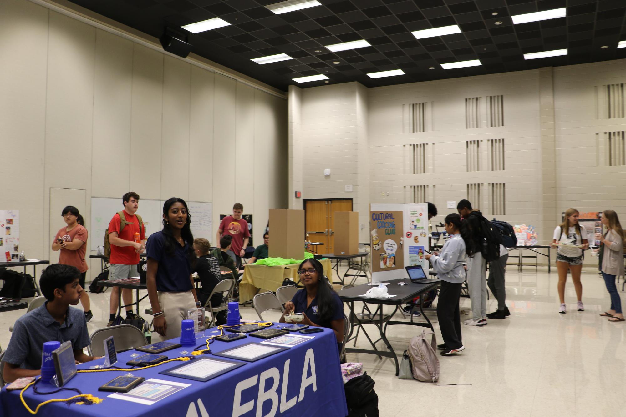 Activities fair highlights diverse range of student involvement options [photo gallery]