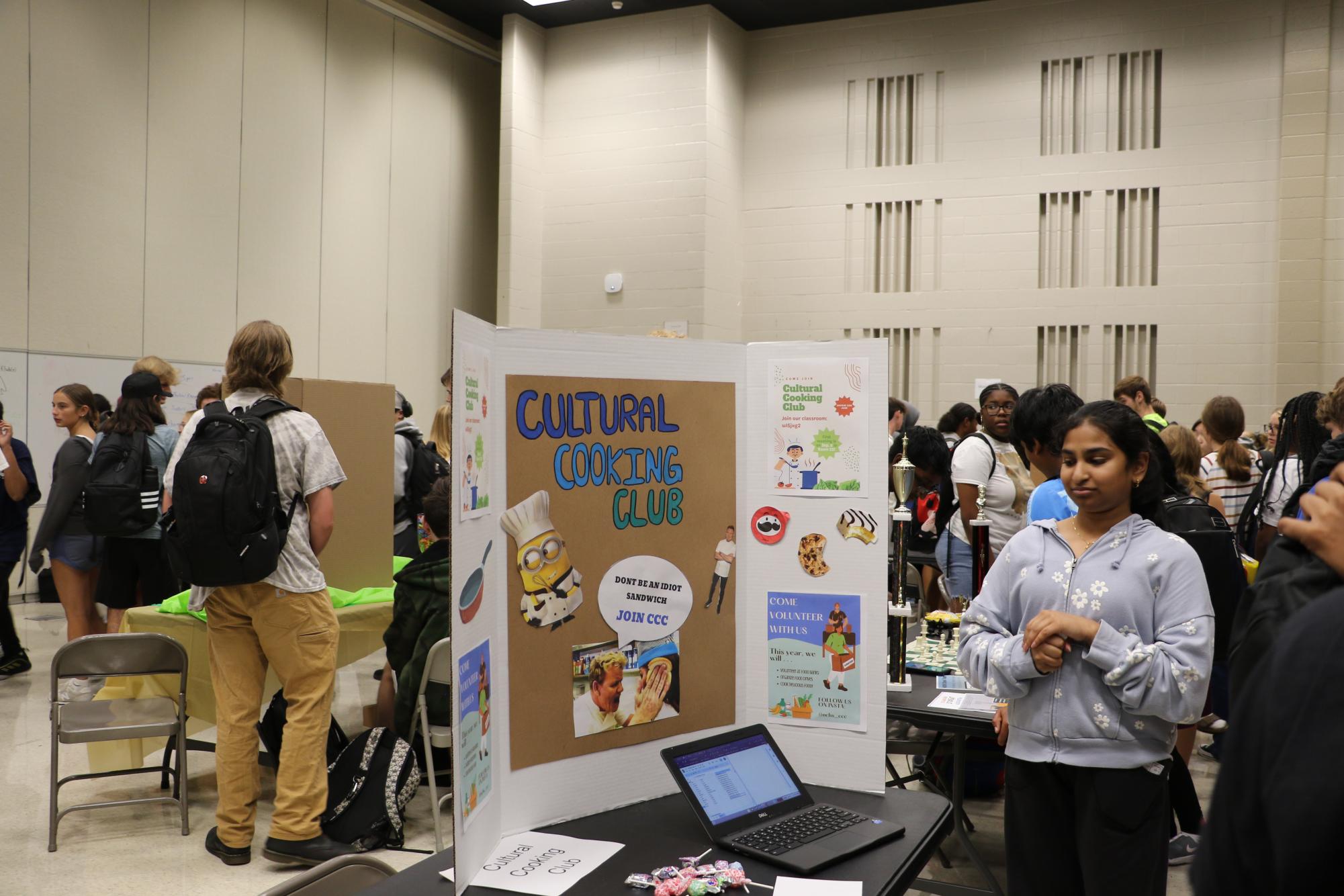 Activities fair highlights diverse range of student involvement options [photo gallery]