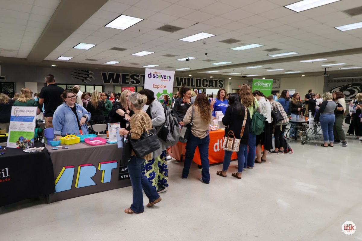 Before sessions began, Unit 5 staff visited a resource fair featuring local businesses and community partners, including the Bloomington Bison, ISU Athletics, Yoga Lab, the Art Station, Illinois State University and Heartland College.