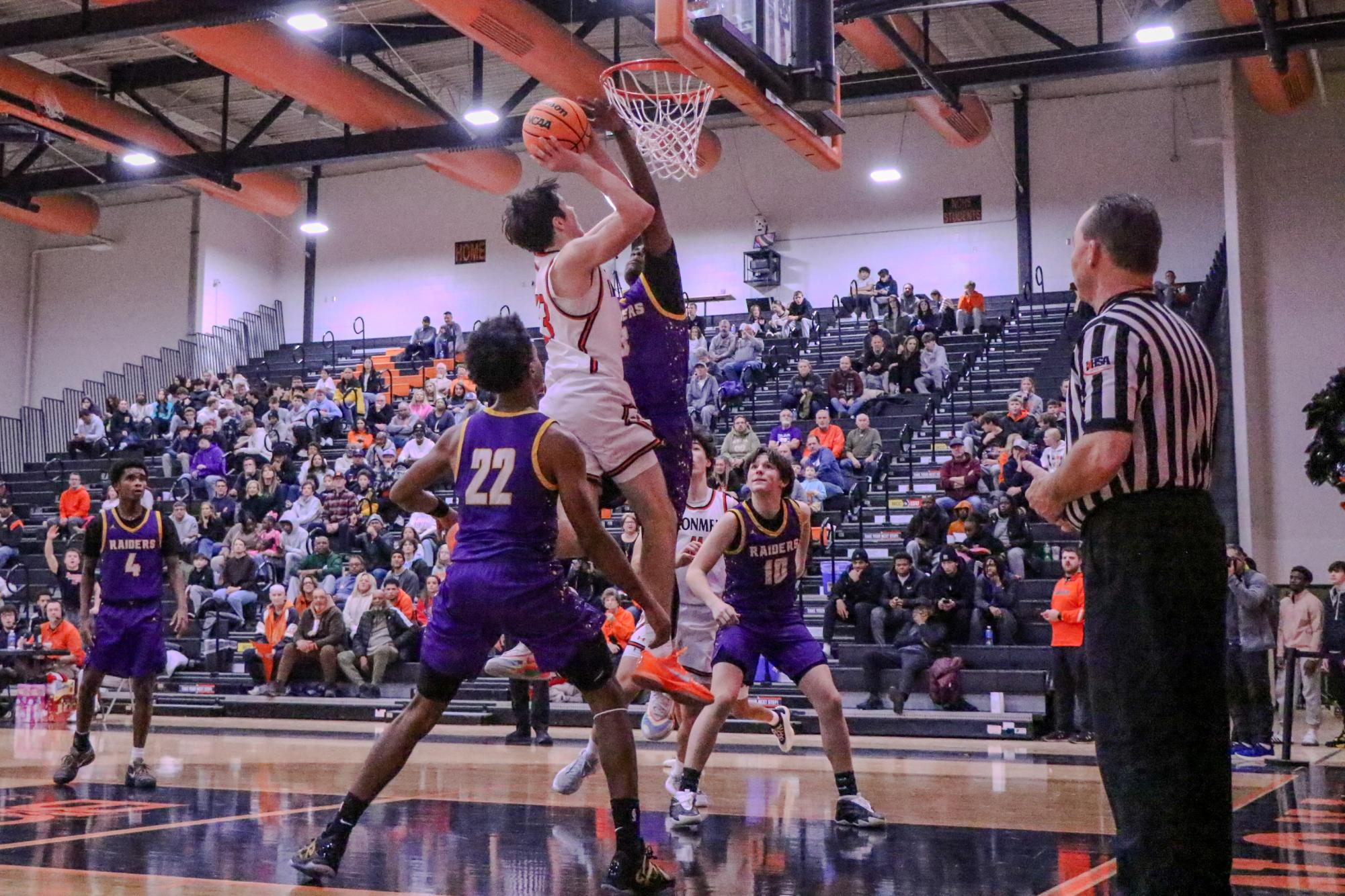 The Ironmen cashed in on the success of Chase Kasten against the Bloomington Raiders. 
The sophomore lead the Ironmen with 26 points, shooting 76.9% on the night, while reeling in a team-best 9 rebounds. 
 
